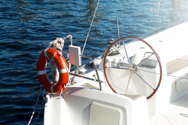 Boating Safety Tips from a Michigan Boating Insurance Agency