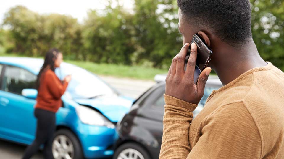 What You Should Do If You Get into an Auto Accident